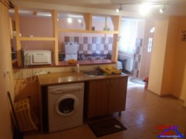 inchiriez-apartament-3-camere-la-casa-zona-trei-stejari-2