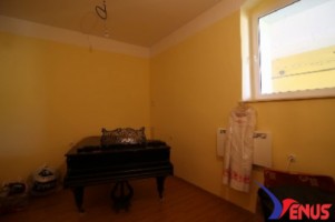 de-vanzare-apartament-in-casa-in-carei-jud-satu-mare-2