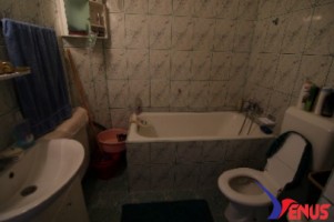 de-vanzare-apartament-in-casa-situat-in-carei-jud-satu-mare-3