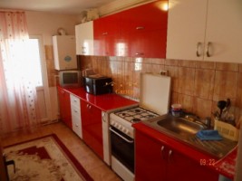 apartament-3-camere-decomandat-80-mp-nicolina-3