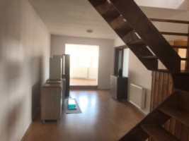 apartament-spatios-pe-doua-nivele-centru-alba-iulia-1