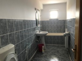 apartament-spatios-pe-doua-nivele-centru-alba-iulia-11