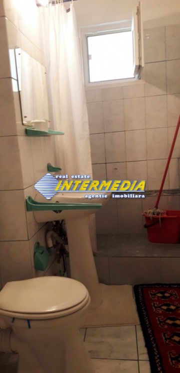 apartament-3-camere-de-inchiriat-cetate-8