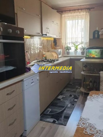 apartament-2-camere-de-vanzare-finisat-mobilat-si-utilat-cetate-1