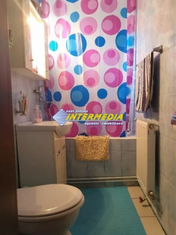 apartament-2-camere-de-vanzare-finisat-mobilat-si-utilat-cetate-7