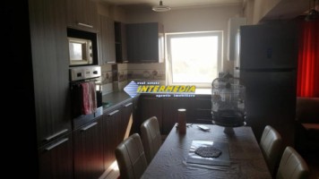 apartament-cu-3-camere-decomandat-de-inchiriat-in-alba-iulia-zona-cetate-3