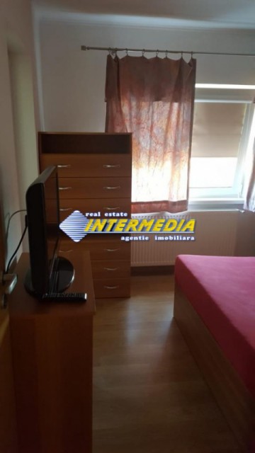apartament-cu-3-camere-decomandat-de-inchiriat-in-alba-iulia-zona-cetate-8