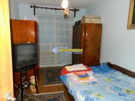 apartament-3-camere-decomandat-etaj-1-in-cetate-mobilat-1
