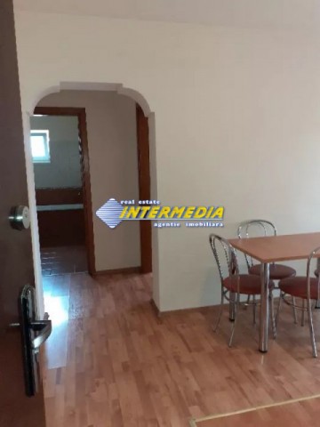 garsoniera-finisata-si-mobilata-de-vanzare-zona-centru-2
