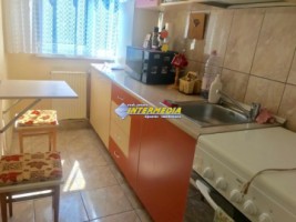apartament-2-camere-de-inchiriat-in-cetate-mobilat-si-utilat-etaj-2