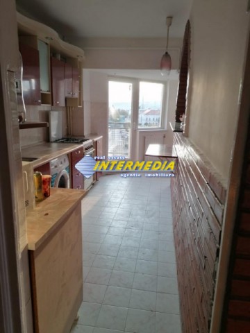 apartament-3-camere-decomandat-finisat-si-mobilat-de-vanzare-ultracentral-in-centru