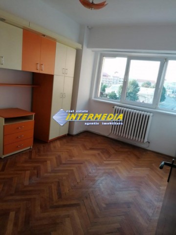 apartament-3-camere-decomandat-finisat-si-mobilat-de-vanzare-ultracentral-in-centru-14