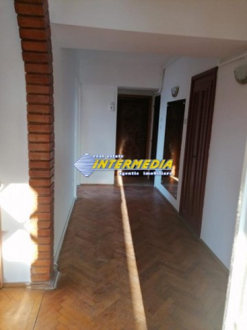 apartament-3-camere-decomandat-finisat-si-mobilat-de-vanzare-ultracentral-in-centru-16