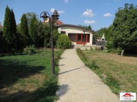 casa-vila-pm-cu-teren-12-ari-aproape-de-centrul-orasului-id-21553-3