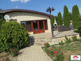casa-vila-pm-cu-teren-12-ari-aproape-de-centrul-orasului-id-21553-10