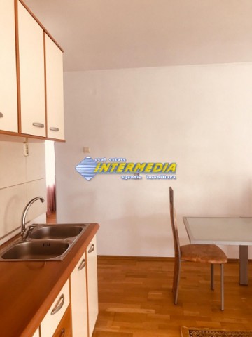 apartament-cu-1-camera-la-casa-de-inchiriat-zona-cetate-mobilat-si-utilat-complet-16