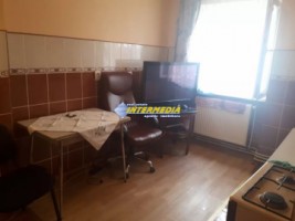 apartament-2-camere-de-vanzare-cetate-zona-bulevard-2