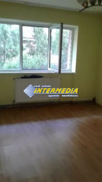 2-camere-de-vanzare-in-cetate-zona-bulevard-5