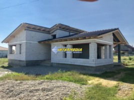 casa-noua-de-vanzare-la-rosu-in-alba-iulia-cu-geamuri-termopan-3