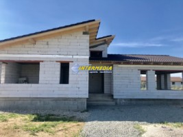 casa-noua-de-vanzare-la-rosu-in-alba-iulia-cu-geamuri-termopan-4