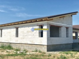 casa-noua-de-vanzare-la-rosu-in-alba-iulia-cu-geamuri-termopan-5