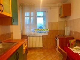 apartament-4-camere-decomandat-etaj-intermediar-in-centru-alba-iulia-1