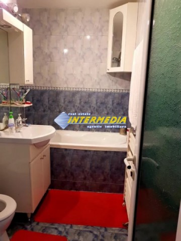 apartament-2-camere-de-vanzare-mobilat-si-utilat-alba-iulia-cetate-piata-2
