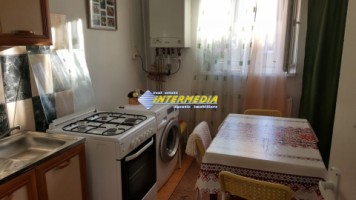 apartament-2-camere-nemobilat-de-inchiriat-in-cetate-zona-piata-5