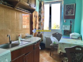 2-camere-de-vanzare-in-centru-pozitie-foarte-buna