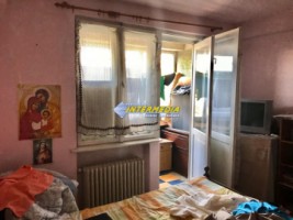 2-camere-de-vanzare-in-centru-pozitie-foarte-buna-7