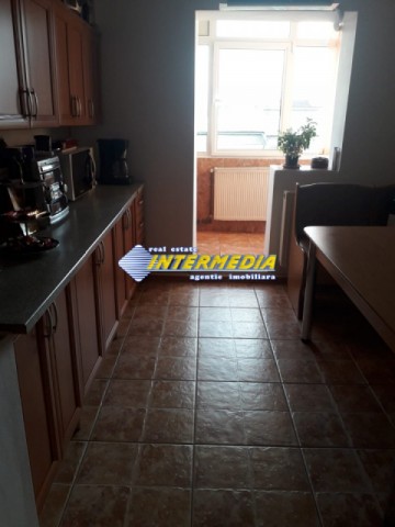 apartament-2-camere-decomandat-de-vanzare-ampoi-3