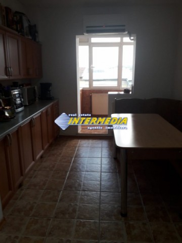 apartament-2-camere-decomandat-de-vanzare-ampoi-3-2