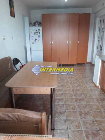 apartament-2-camere-decomandat-de-vanzare-ampoi-3-3