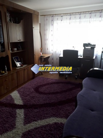 apartament-2-camere-decomandat-de-vanzare-ampoi-3-6
