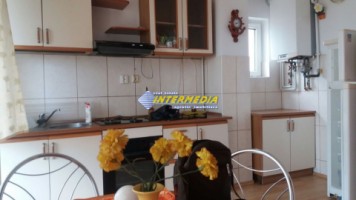inchiriere-apartament-4-camere-2-bai-cetate-1