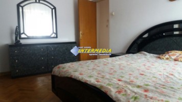 inchiriere-apartament-4-camere-2-bai-cetate-6
