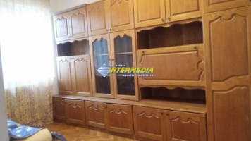 inchiriere-apartament-4-camere-2-bai-cetate-12