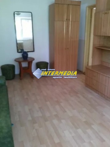 2-camere-de-vanzare-mobilat-si-utilat-in-cartierul-cetate-4