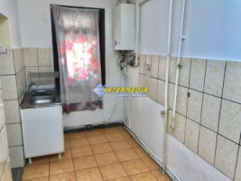 2-camere-de-vanzare-in-cetate-etaj-1-alba-iulia-4