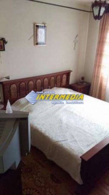 apartament-4-camere-de-vanzare-alba-iulia-zona-centru-5
