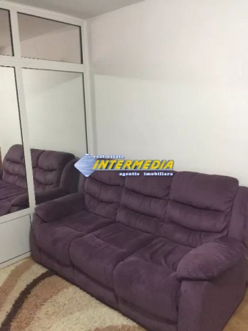 apartament-2-camere-decomandat-de-vanzare-cetate-etaj-1-14