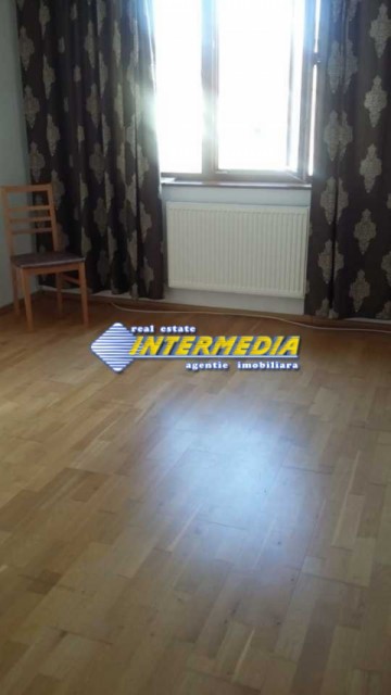 apartament-3-camere-decomandat-bloc-nou-etaj-1-cu-garaj-7