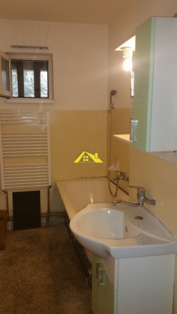 vand-urgent-apartament-2-camere-in-alba-iulia-cetate-2