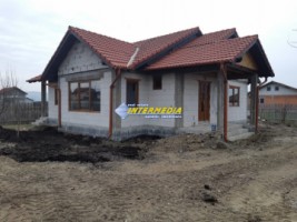 casa-semifinisata-de-vanzare-zona-micesti