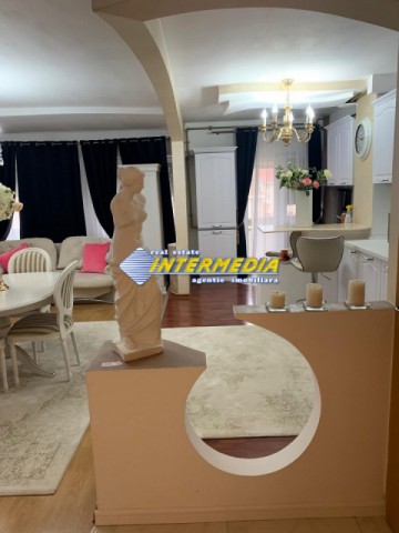 apartament-de-lux-cu-4-camere-scara-interioara-centru-ultracentral-7