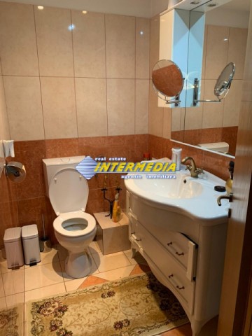 apartament-de-lux-cu-4-camere-scara-interioara-centru-ultracentral-18