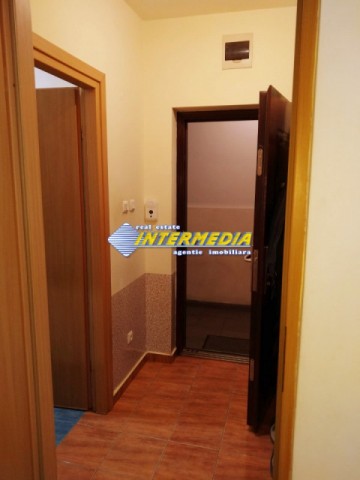 garsoniera-de-vanzare-in-bloc-nou-zona-cetate-bulevard-etaj-2-4