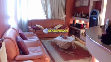 apartament-4-camere-de-vanzare-in-alba-iulia-zona-cetate