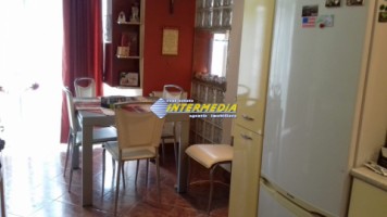 apartament-4-camere-de-vanzare-in-alba-iulia-zona-cetate-5