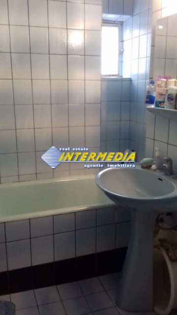 apartament-4-camere-de-vanzare-in-alba-iulia-zona-cetate-8
